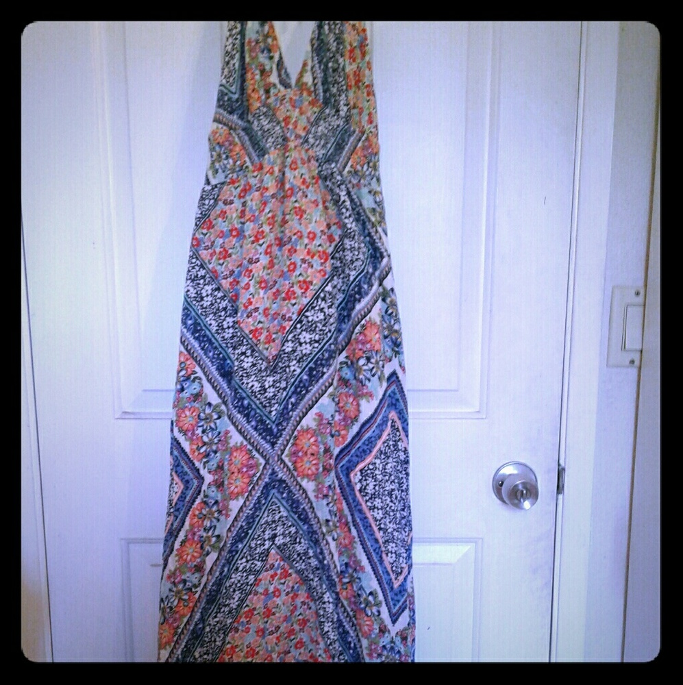 SEXY HALTER TIE MAXI LENGTH FLORAL DRESS